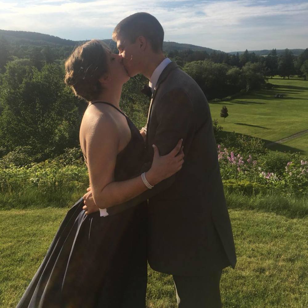 Meet your Posher, Olivia